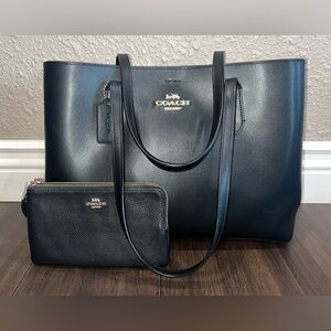 Coach Black Leather Tote and Wristlet Set